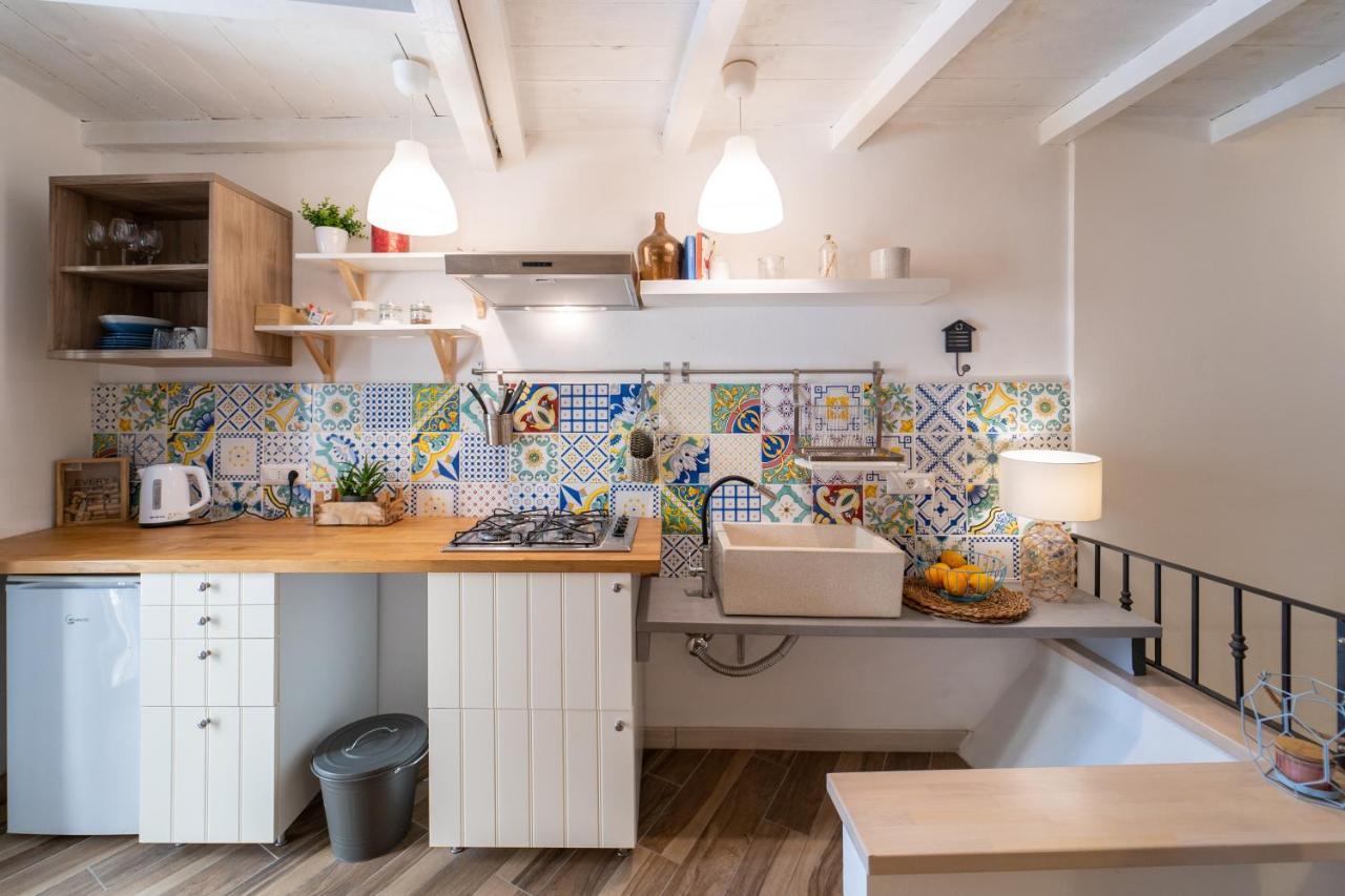 Casa Talete Cozy Apartment In Ortigia - First Floor Syracuse ภายนอก รูปภาพ